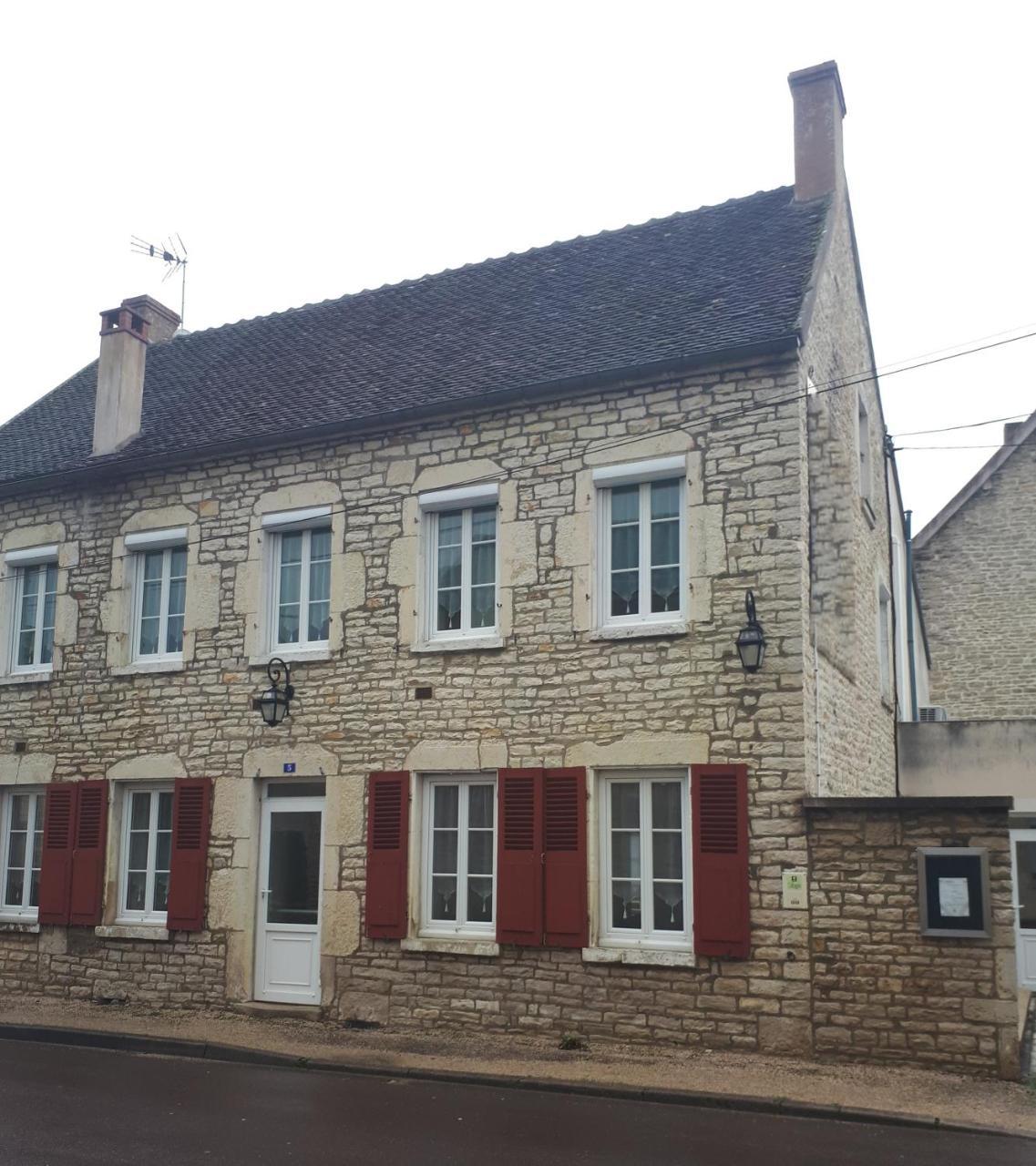 Chambres D'Hotes La Chaumiere Arcy-sur-Cure ภายนอก รูปภาพ